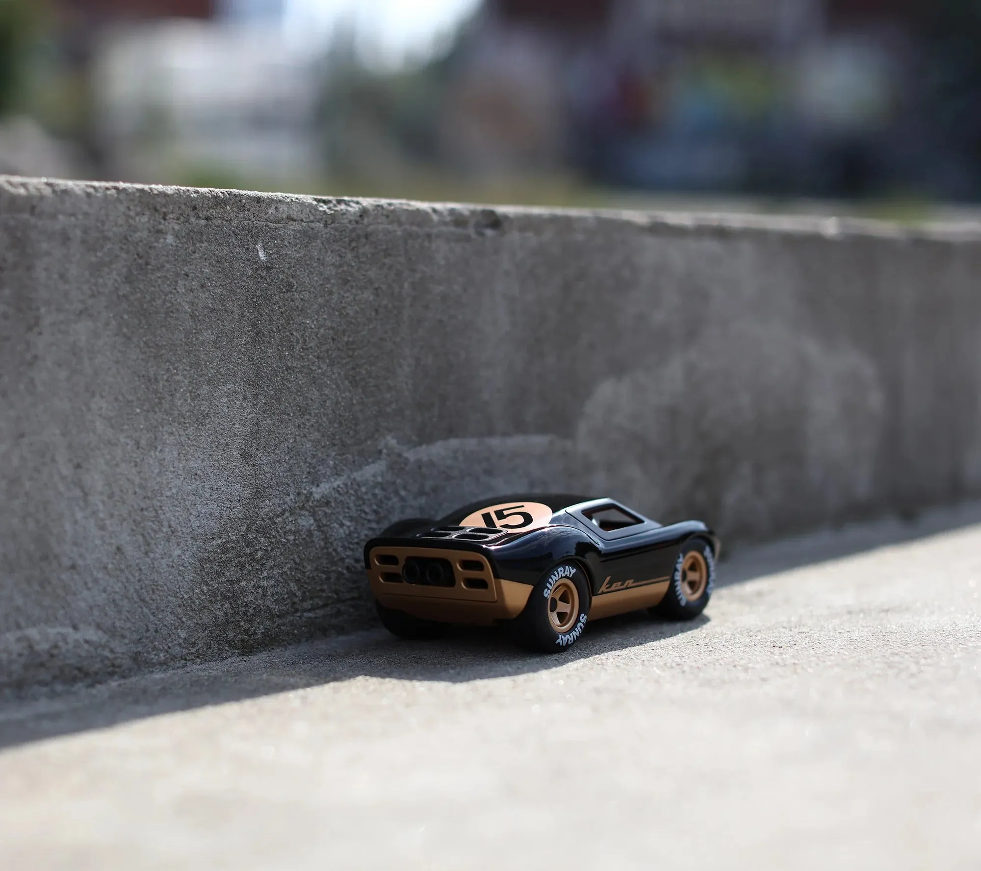 MINI KEN CAVE Black